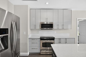 Kitchen 2 of 4