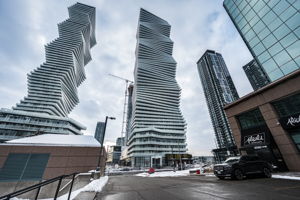 3900 Confederation Pkwy, Mississauga ON