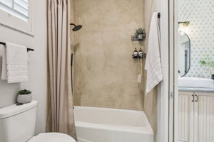 26-print-NE 23rd Terrace-1406-026