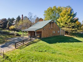 2 stall barn by Fuog