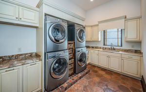 Main Level Laundry Room1b