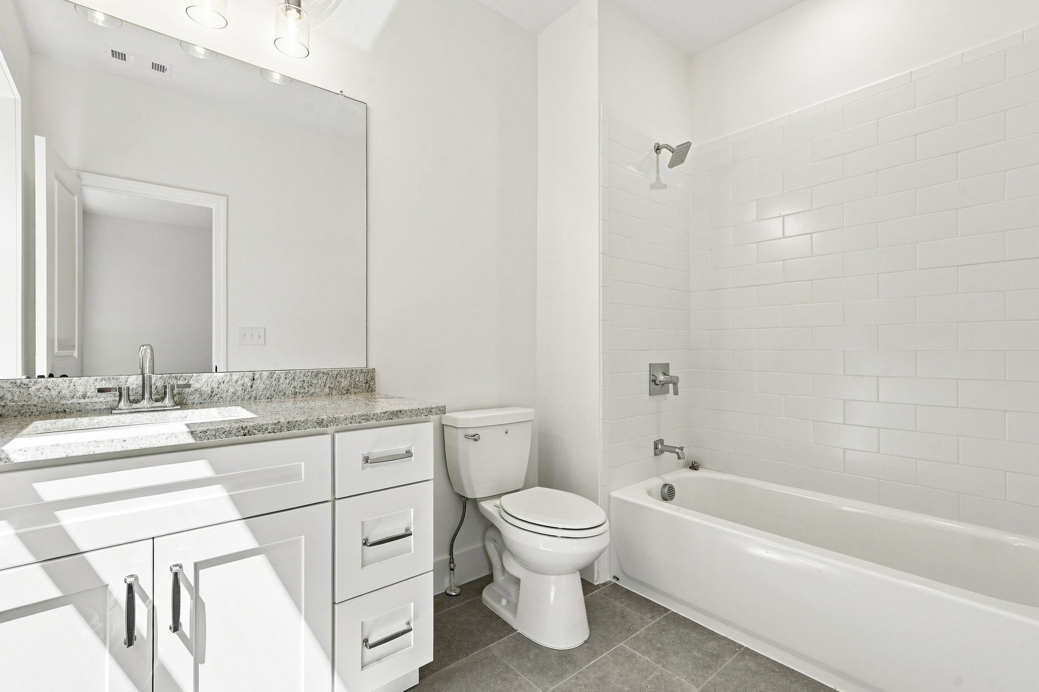  Photo 34