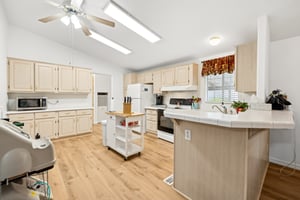 3901 E Pinnacle Peak Rd 105, Phoenix, AZ 85050 - 010.jpg