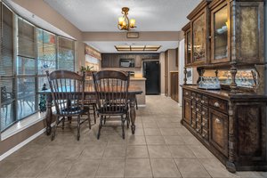 Eating Area/Kitchen