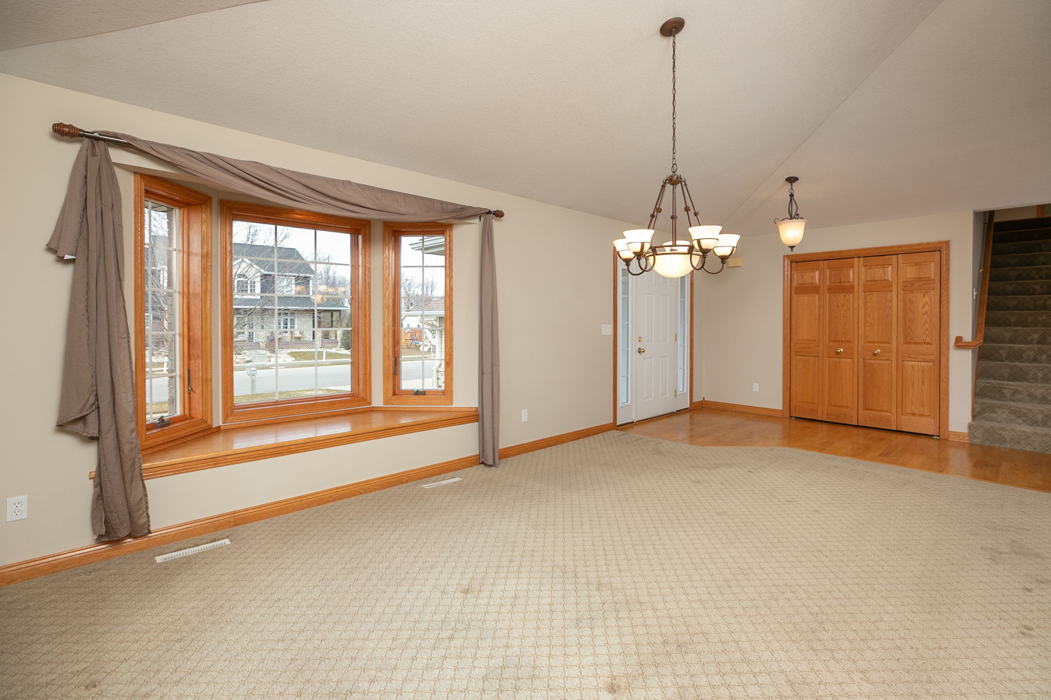 05-Living Room