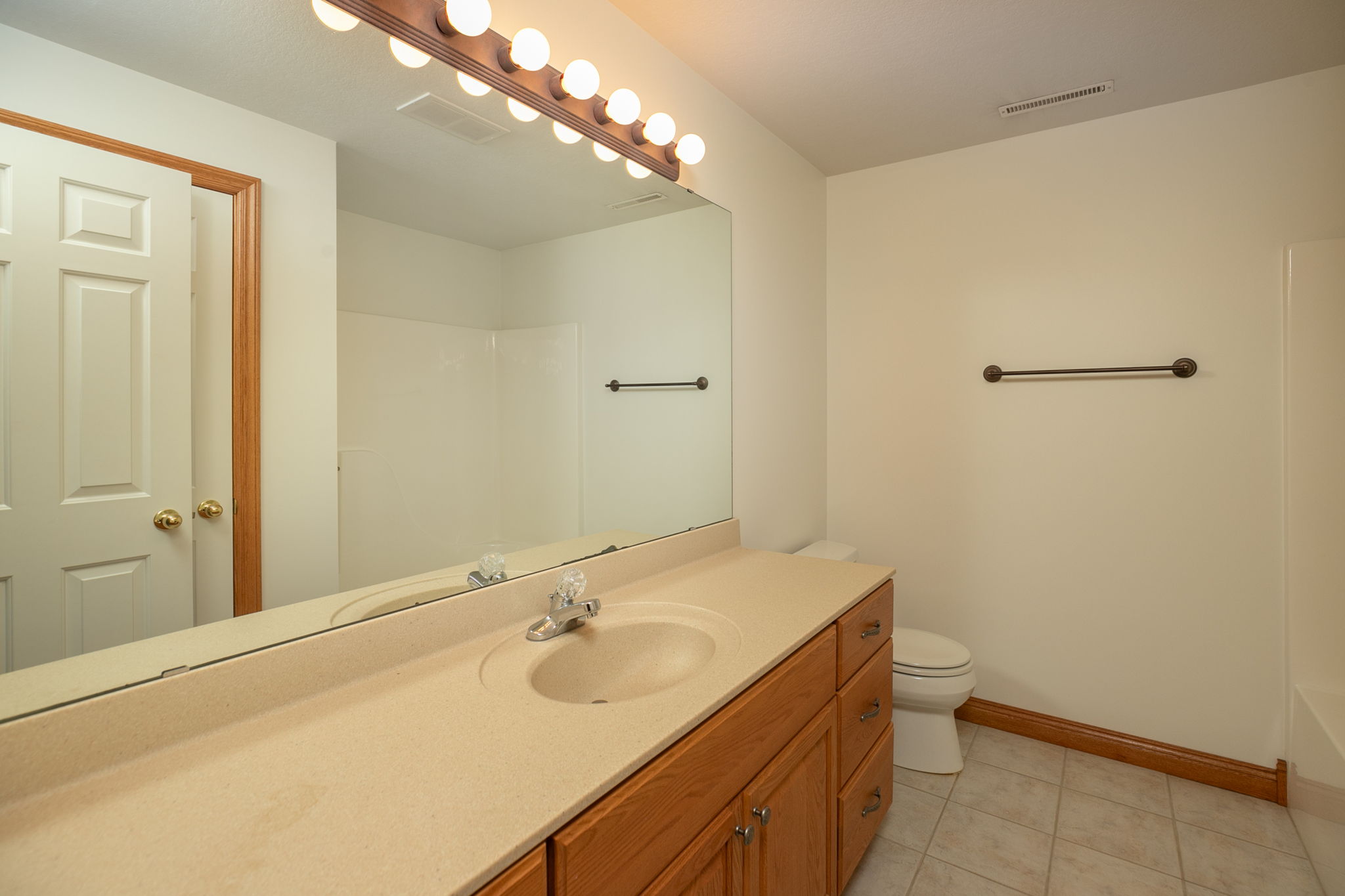 33-Bathroom