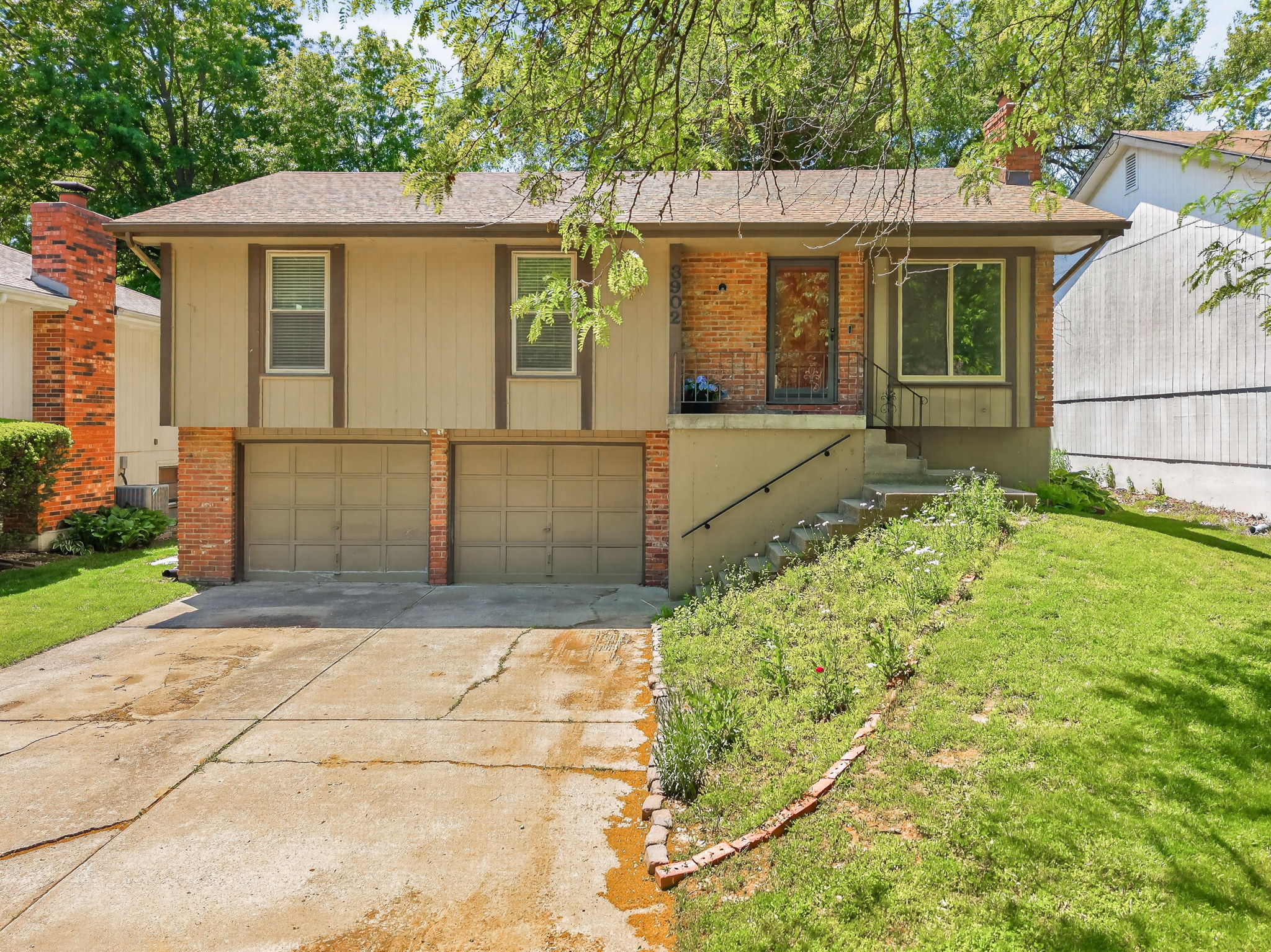 3902 N Colorado Ave-002