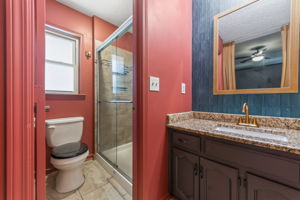 3902 N Colorado Ave-024