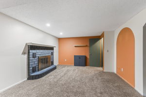 3902 N Colorado Ave-032