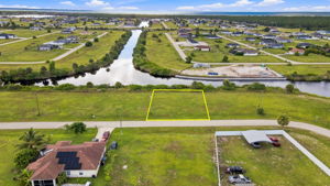 Aerial Front Exterior 4 - lot line