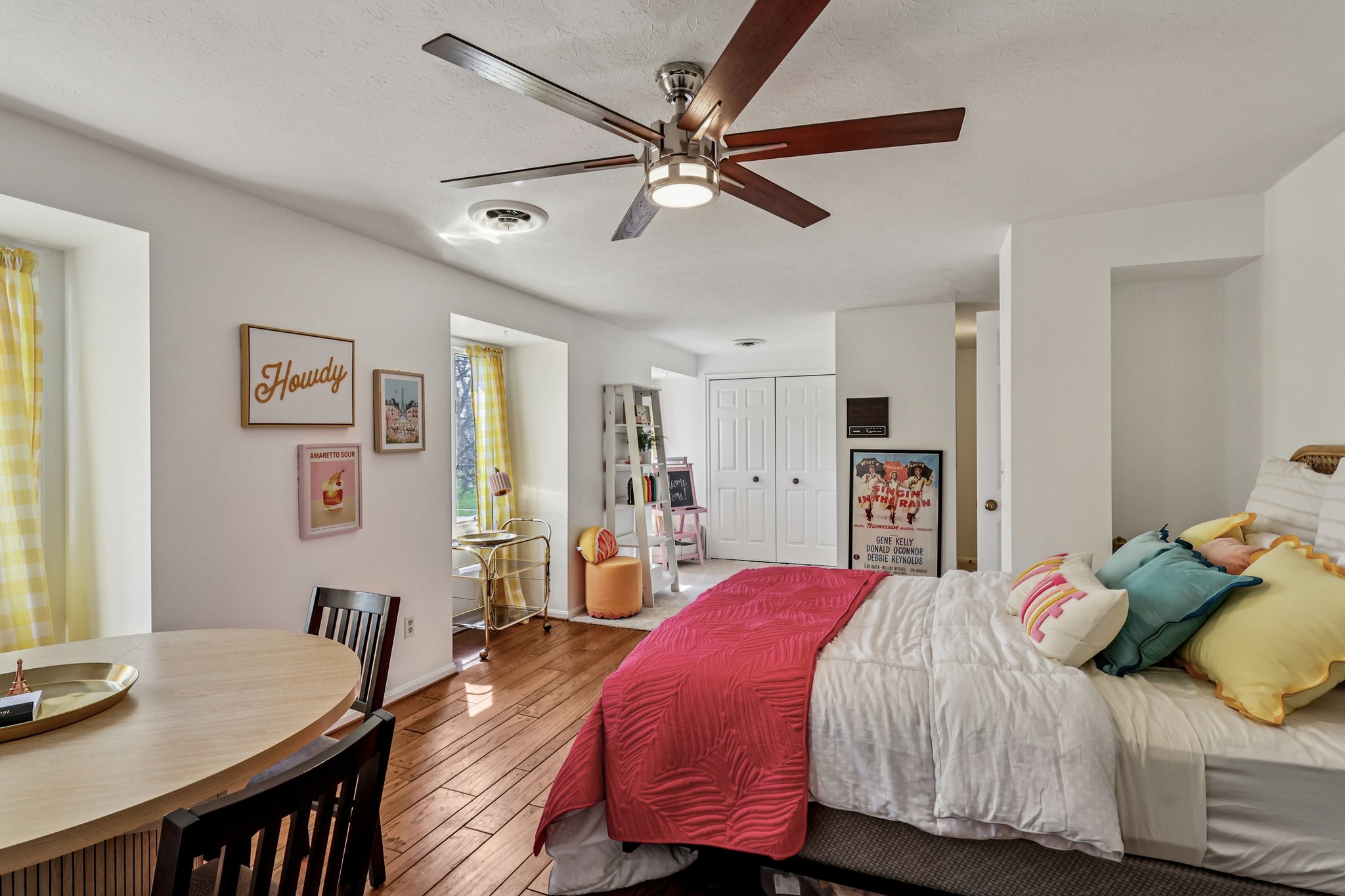 N Valley Dr-S1004-038r.jpg
