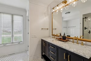 N Valley Dr-S1004-047.jpg