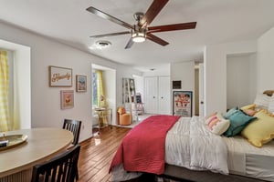 N Valley Dr-S1004-038r.jpg