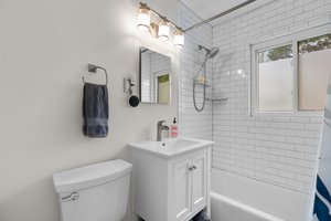 Updated Hall Full Bath