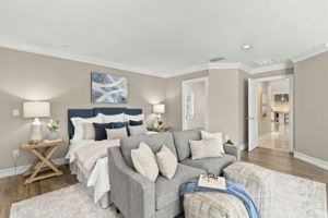 Interiors (9)