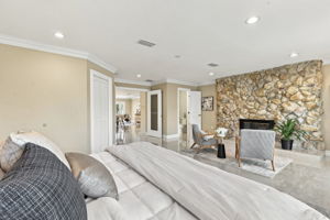 Interiors (36)