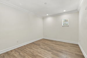 Interiors (42)