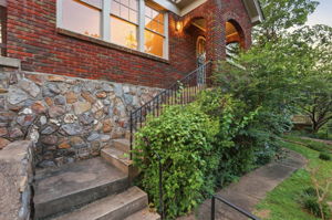Residential real estate media in Little Rock, Arkansas by Avery & Bryant