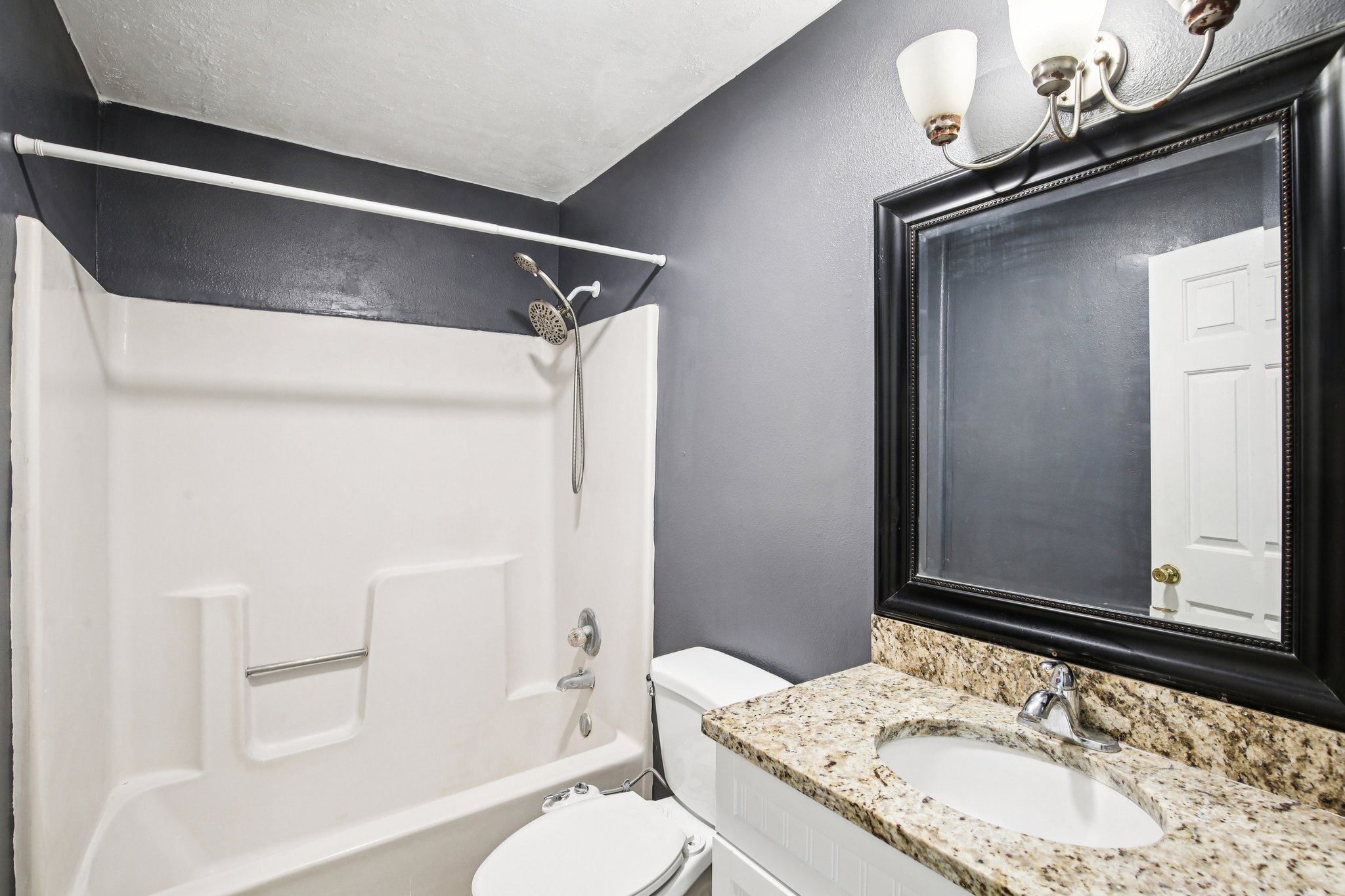 W Lake Dr-S0303-023.jpg