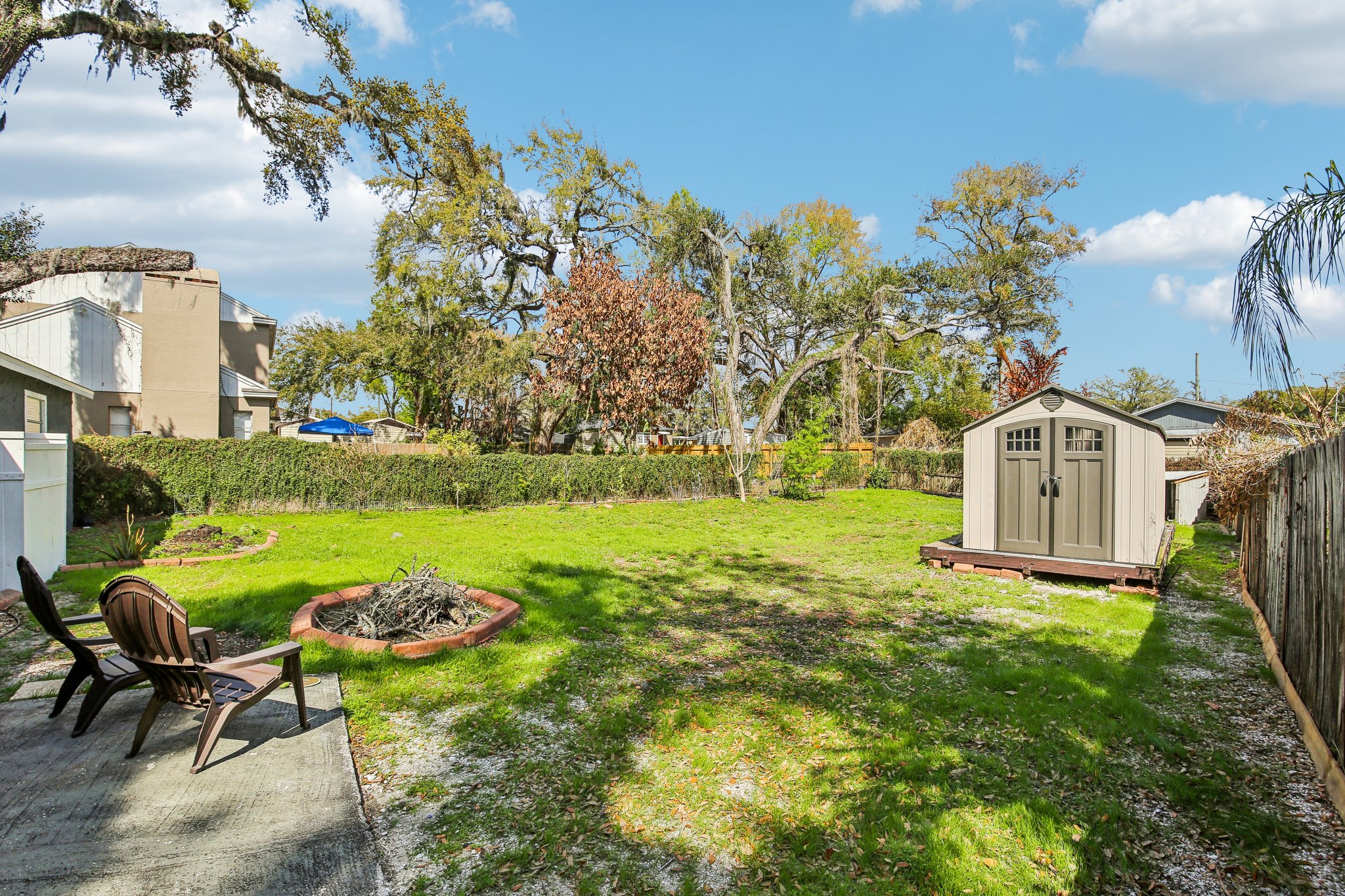 W Lake Dr-S0303-025.jpg