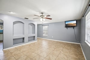 W Lake Dr-S0303-006.jpg