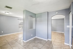 W Lake Dr-S0303-008.jpg