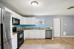 W Lake Dr-S0303-012.jpg