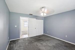 W Lake Dr-S0303-022.jpg