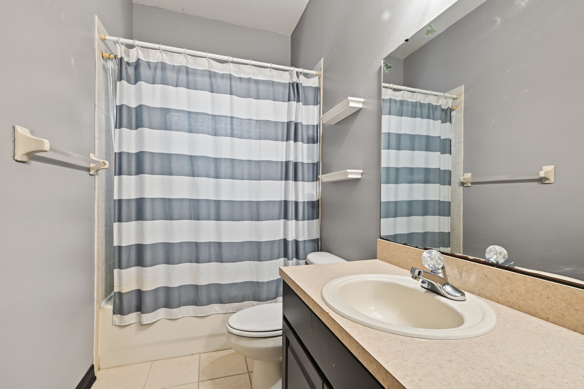Bathrooom2