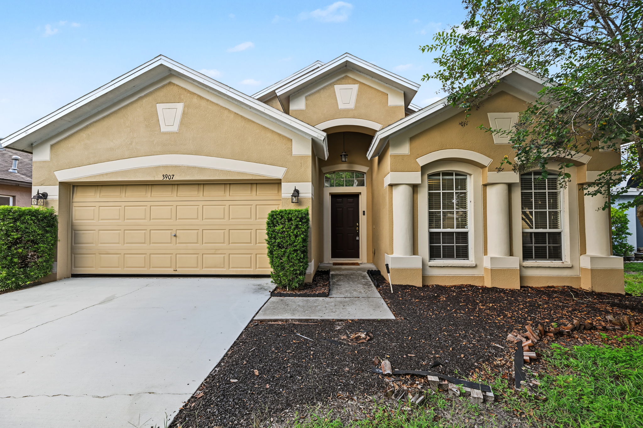 Front Exterior6
