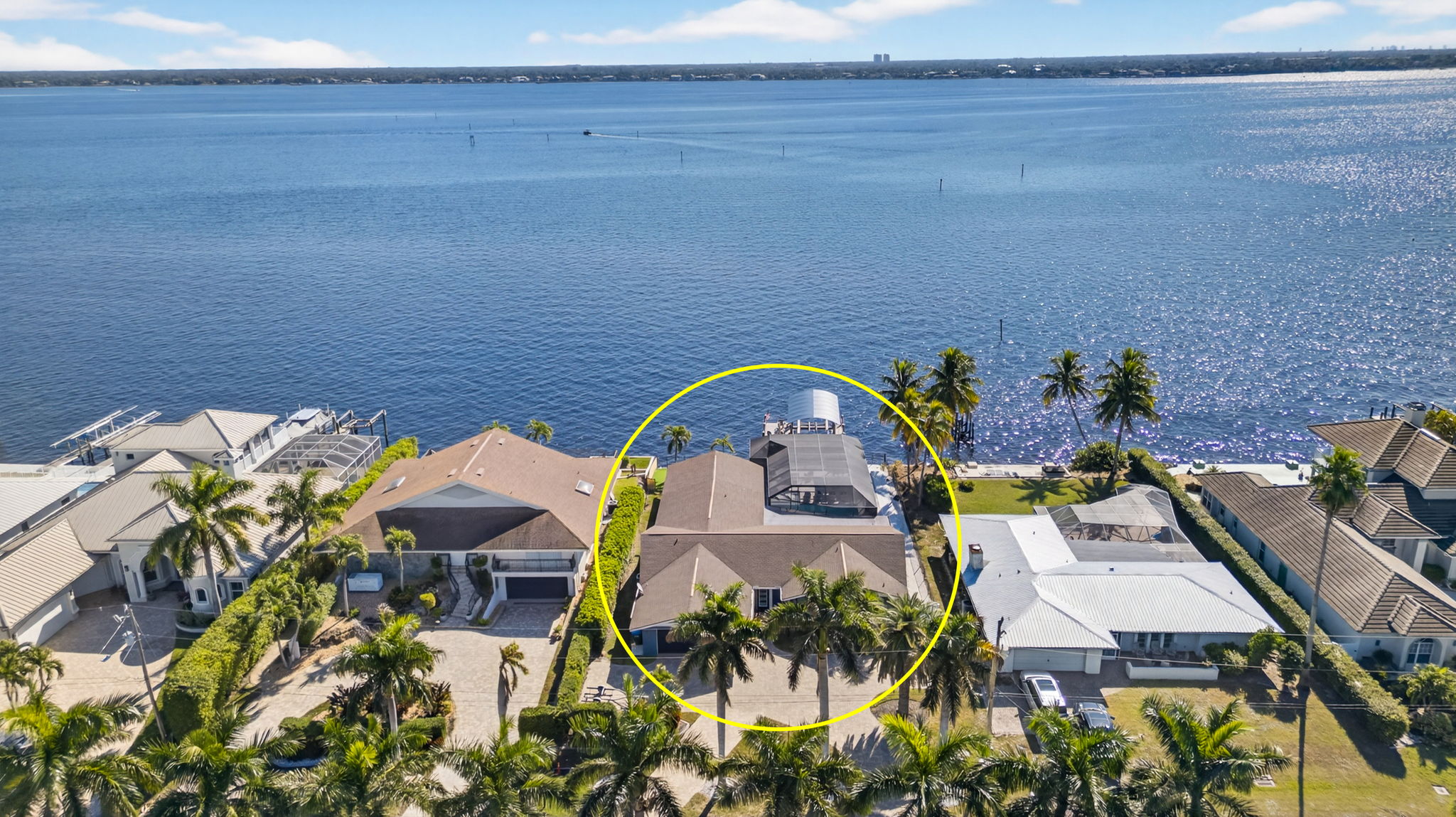 Aerial Front Exterior 2-circle