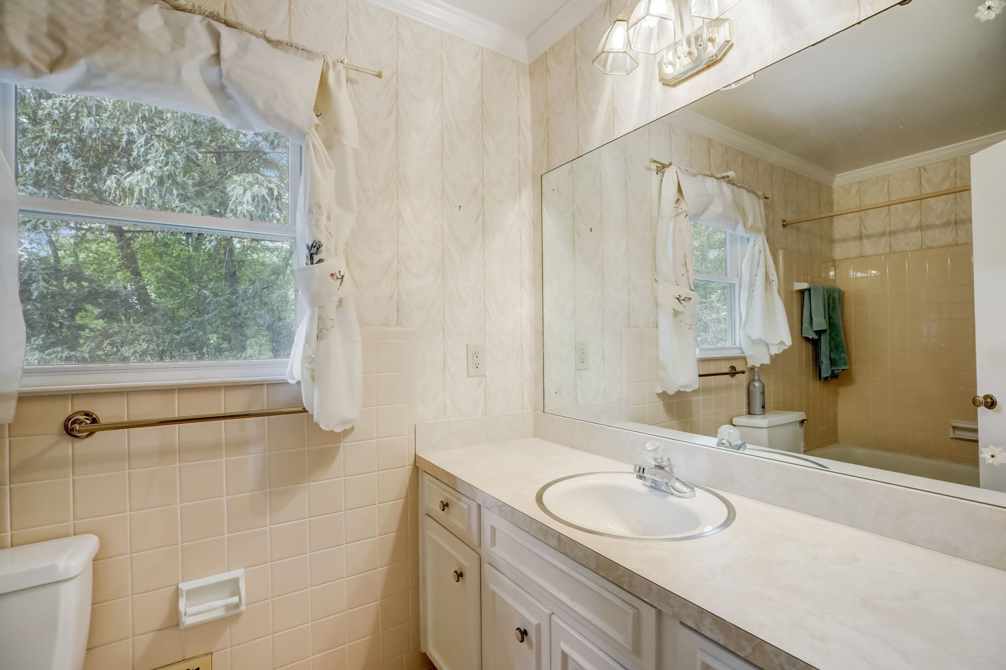 Brenton Way-030