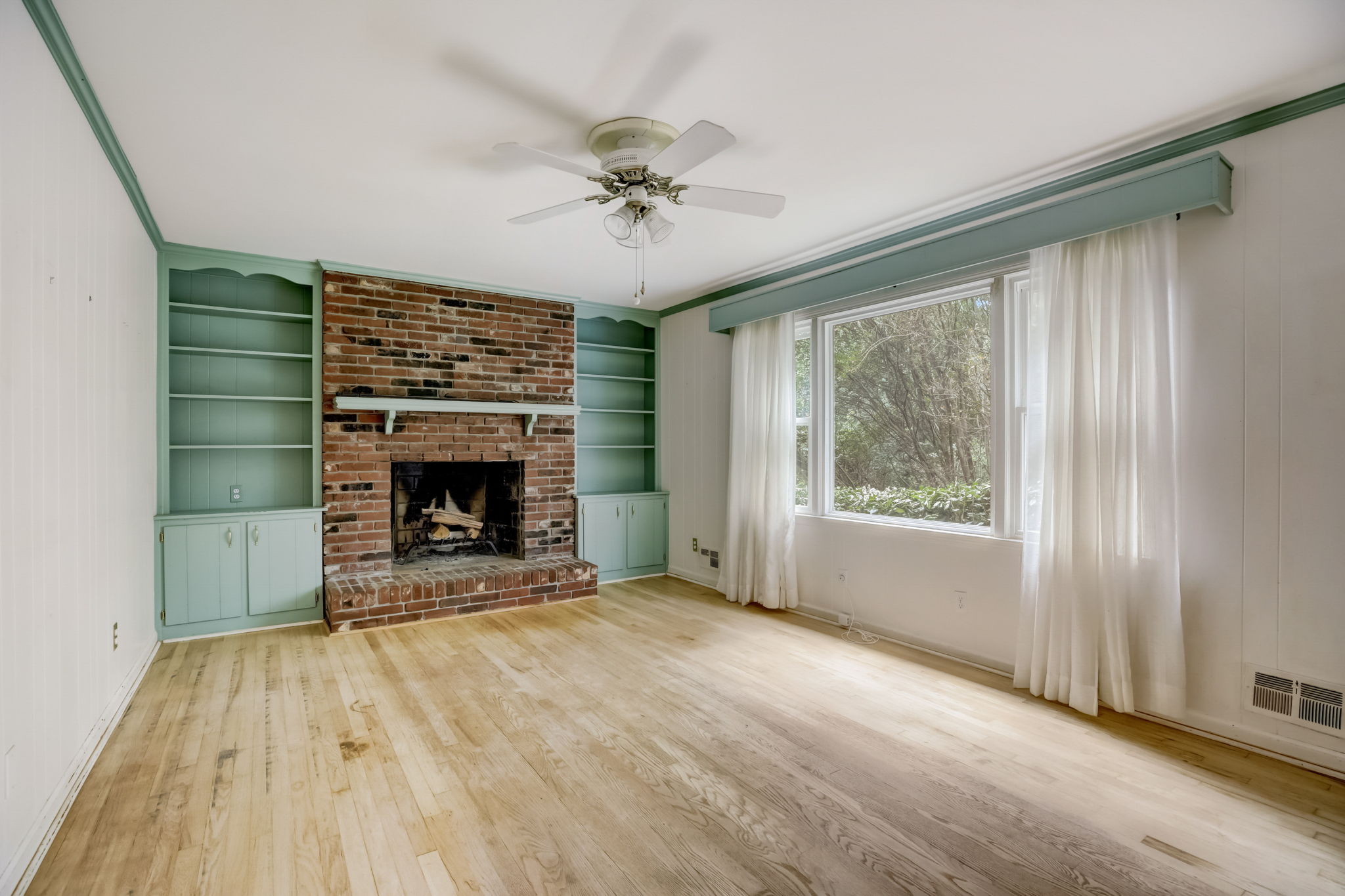 Brenton Way-008