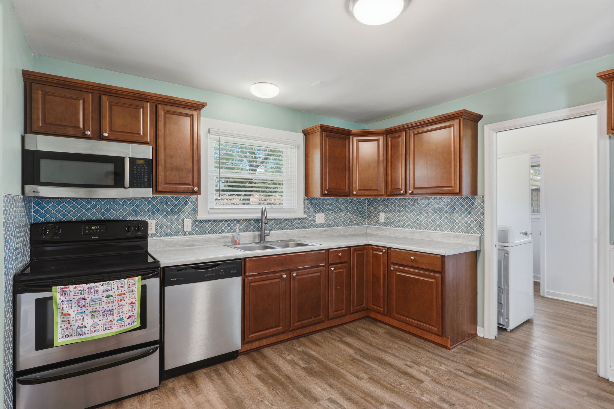12-Kitchen