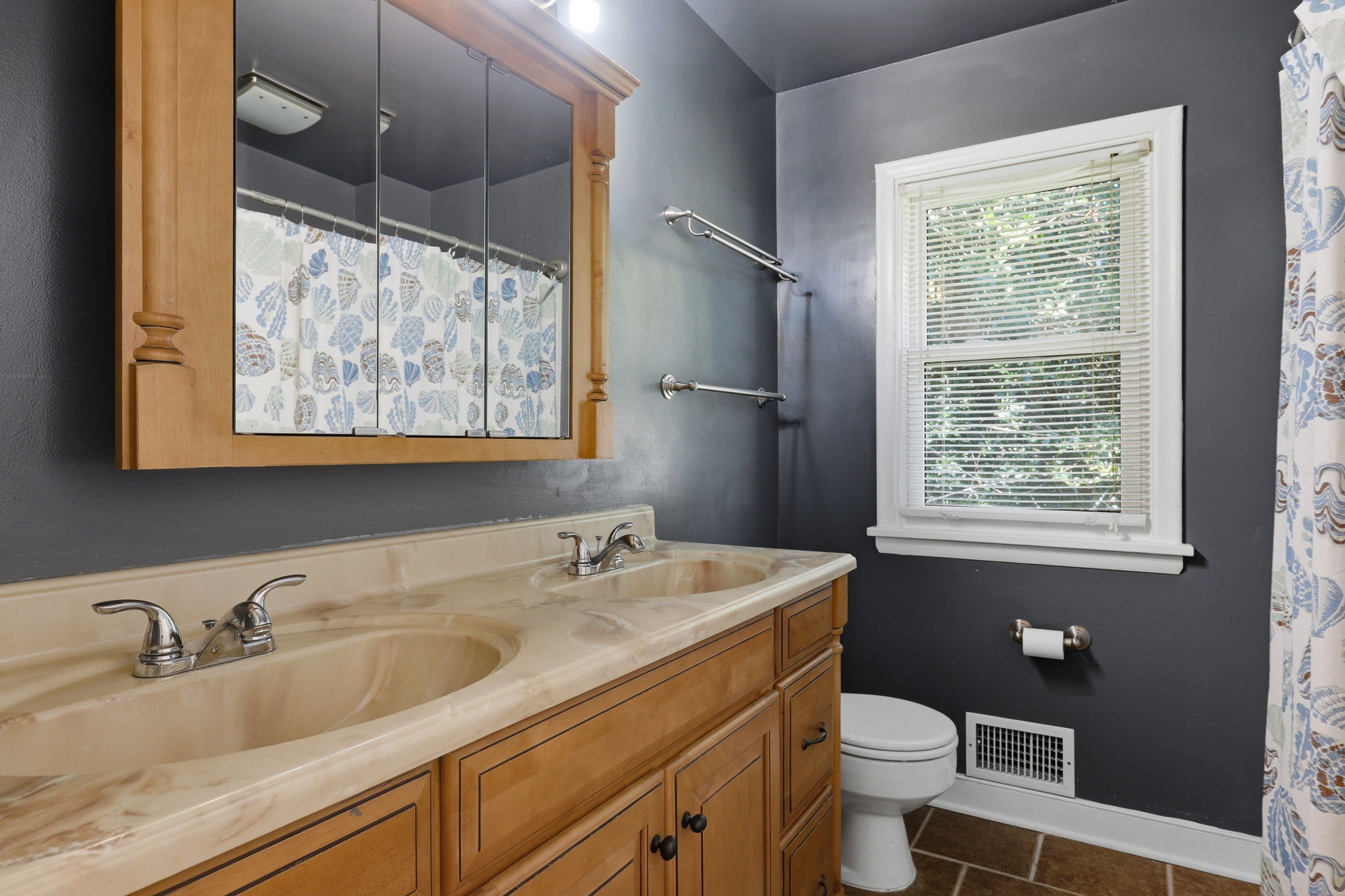 22-Hall Bath
