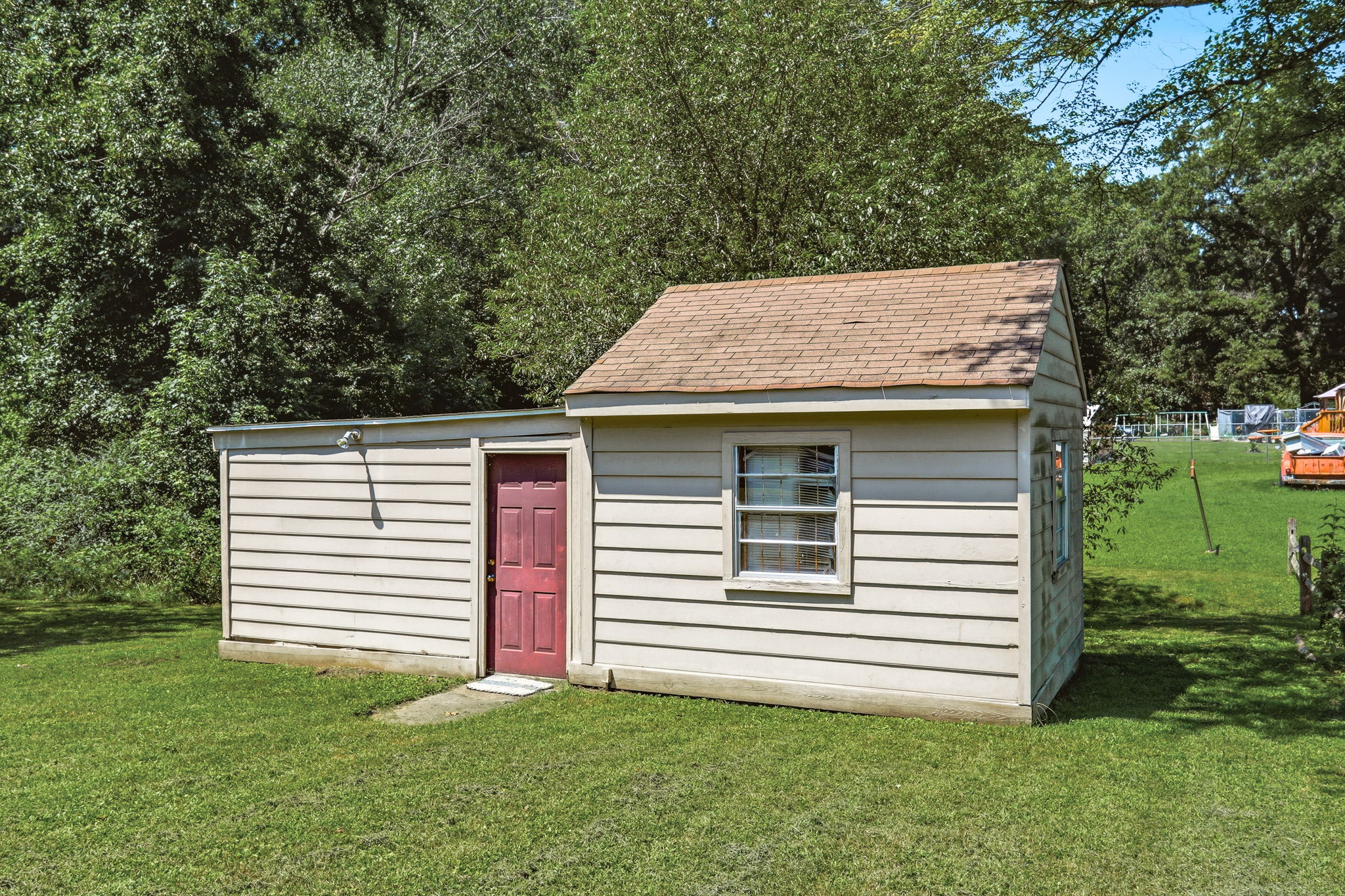 25-Shed