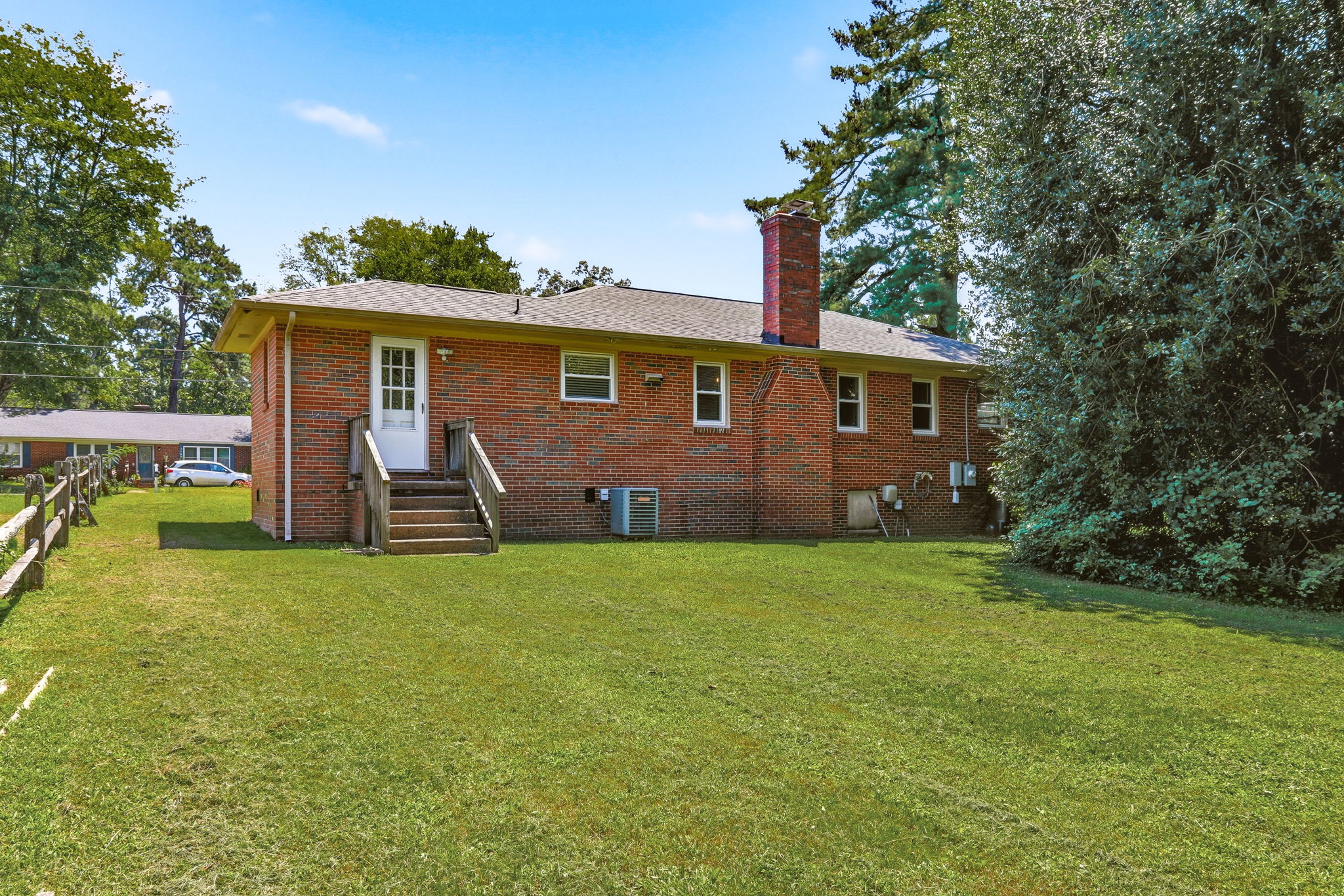 26-Exterior Back
