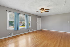 06-Living Room