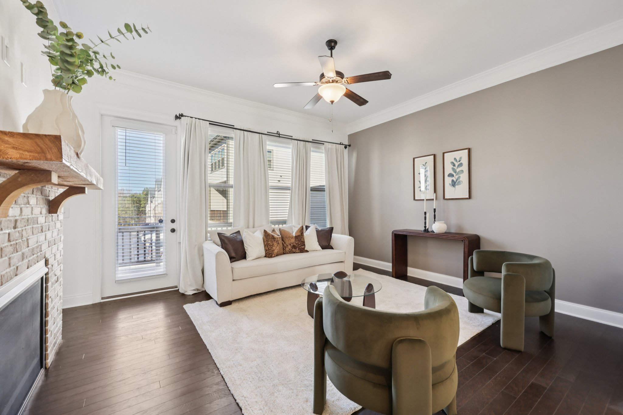 Danube Ln-S1702-005.jpg