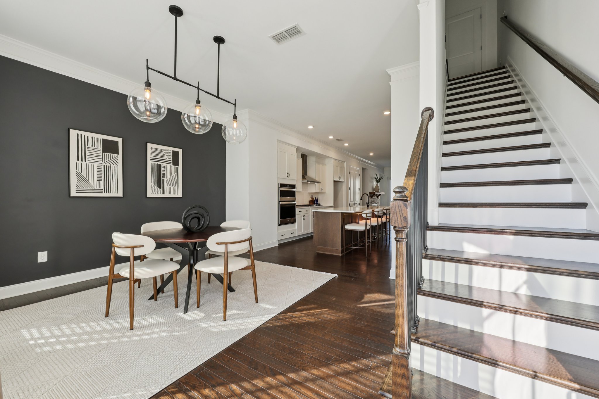 Danube Ln-S1702-007.jpg