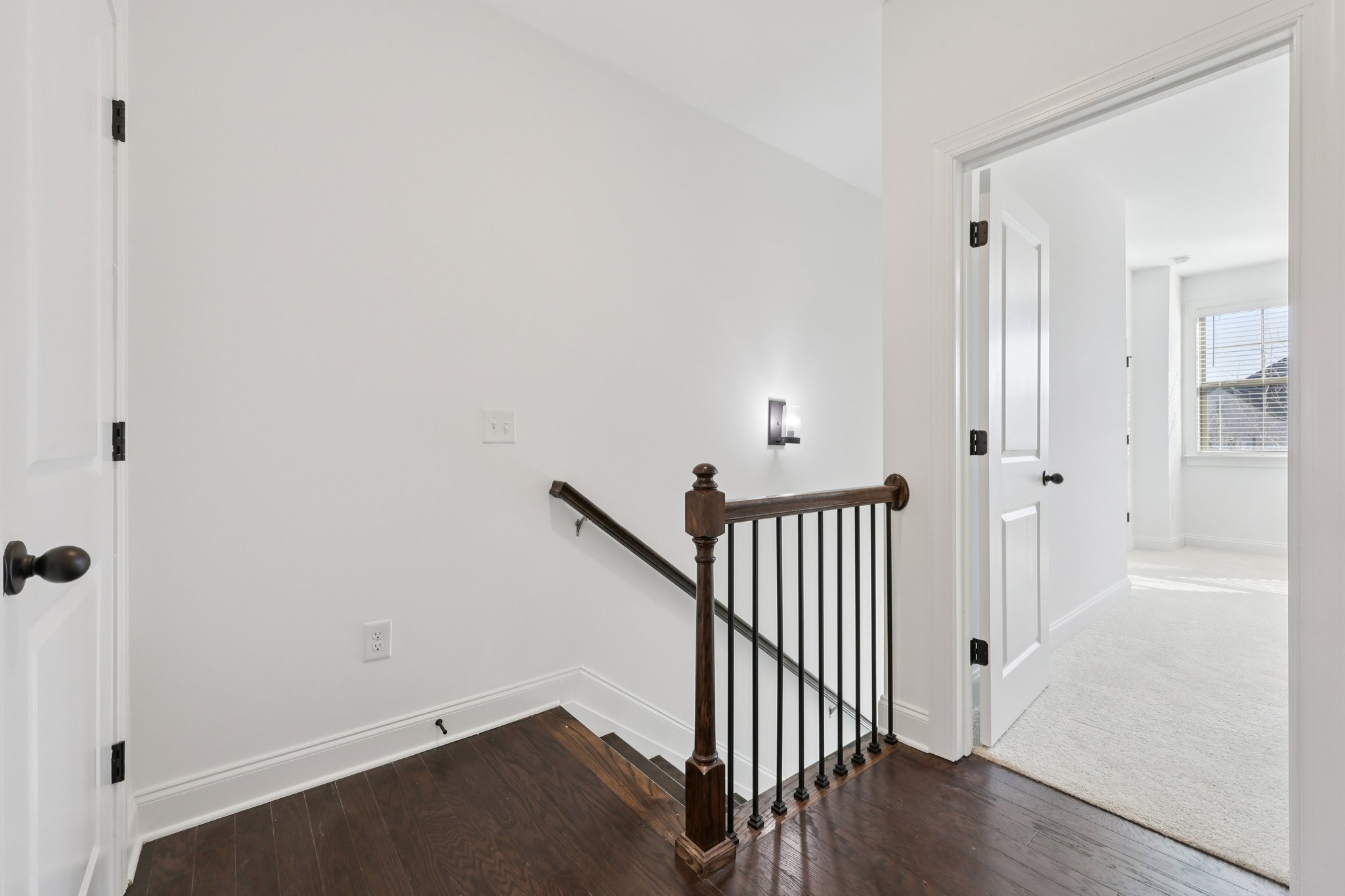 Danube Ln-S1702-016.jpg