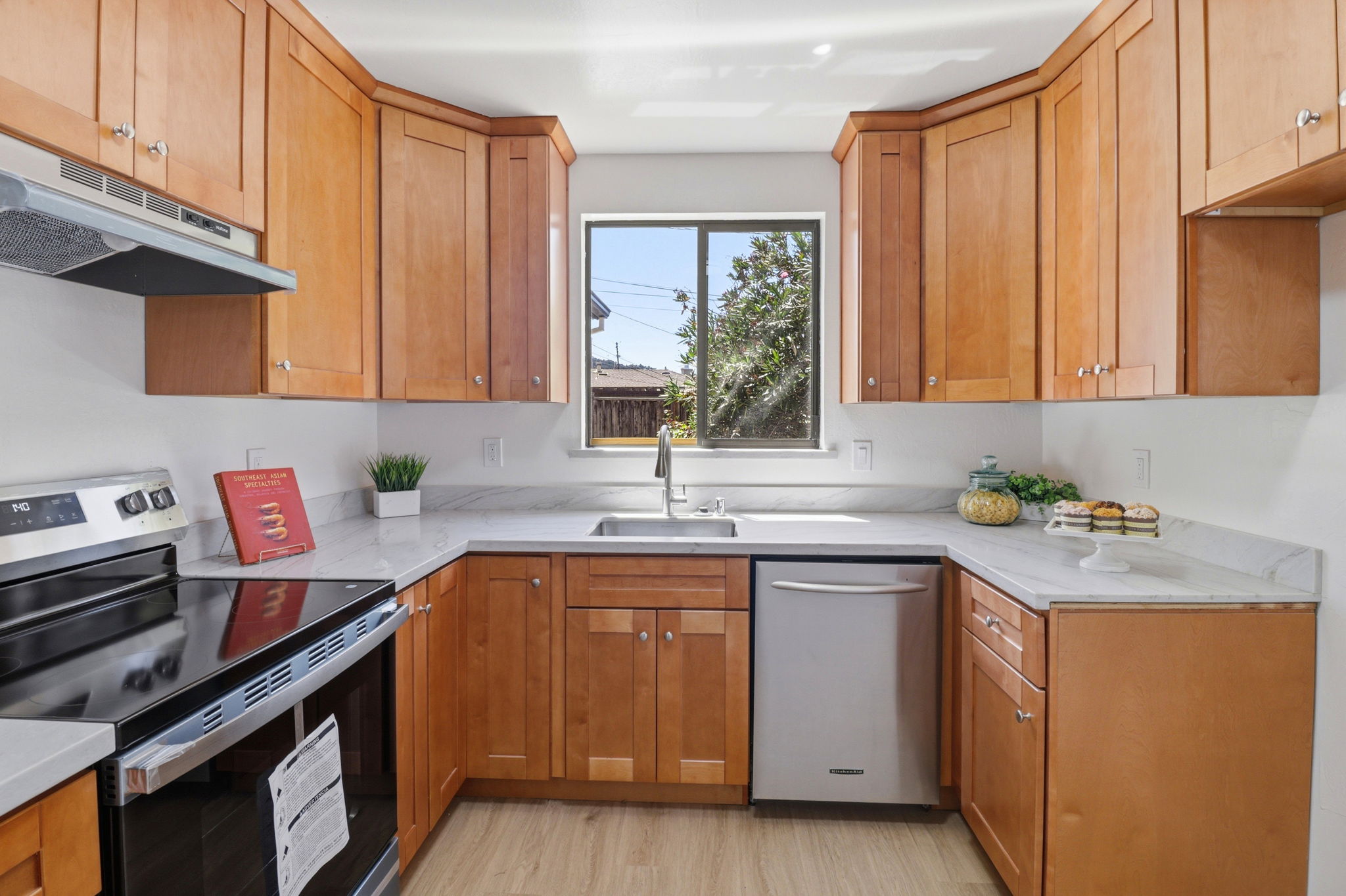 016_F8_3908 Regan Dr