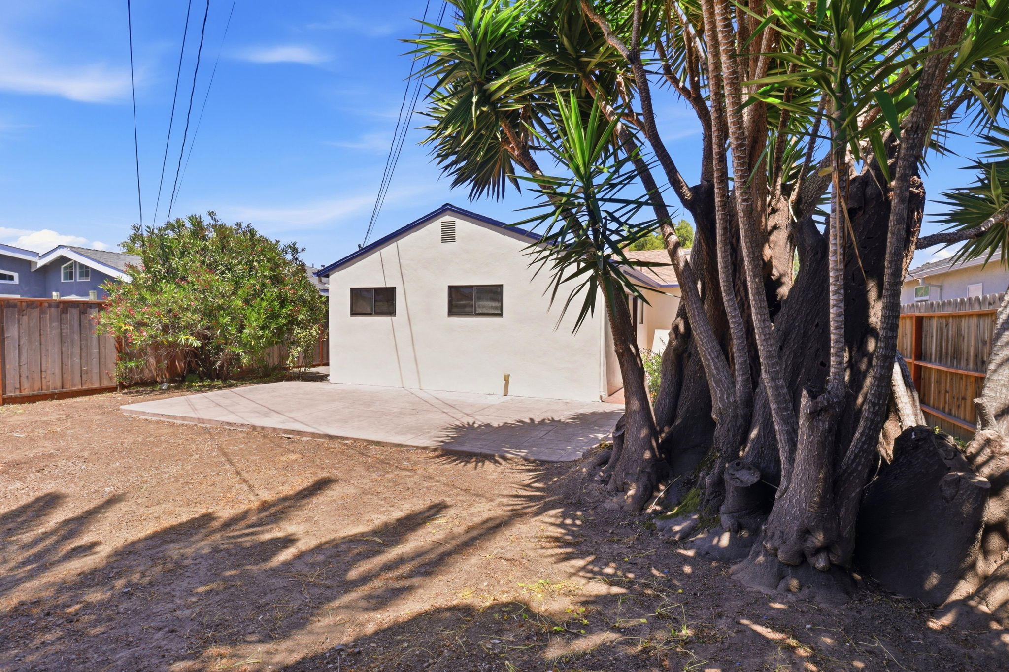 037_F8_3908 Regan Dr