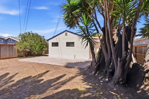 037_F8_3908 Regan Dr