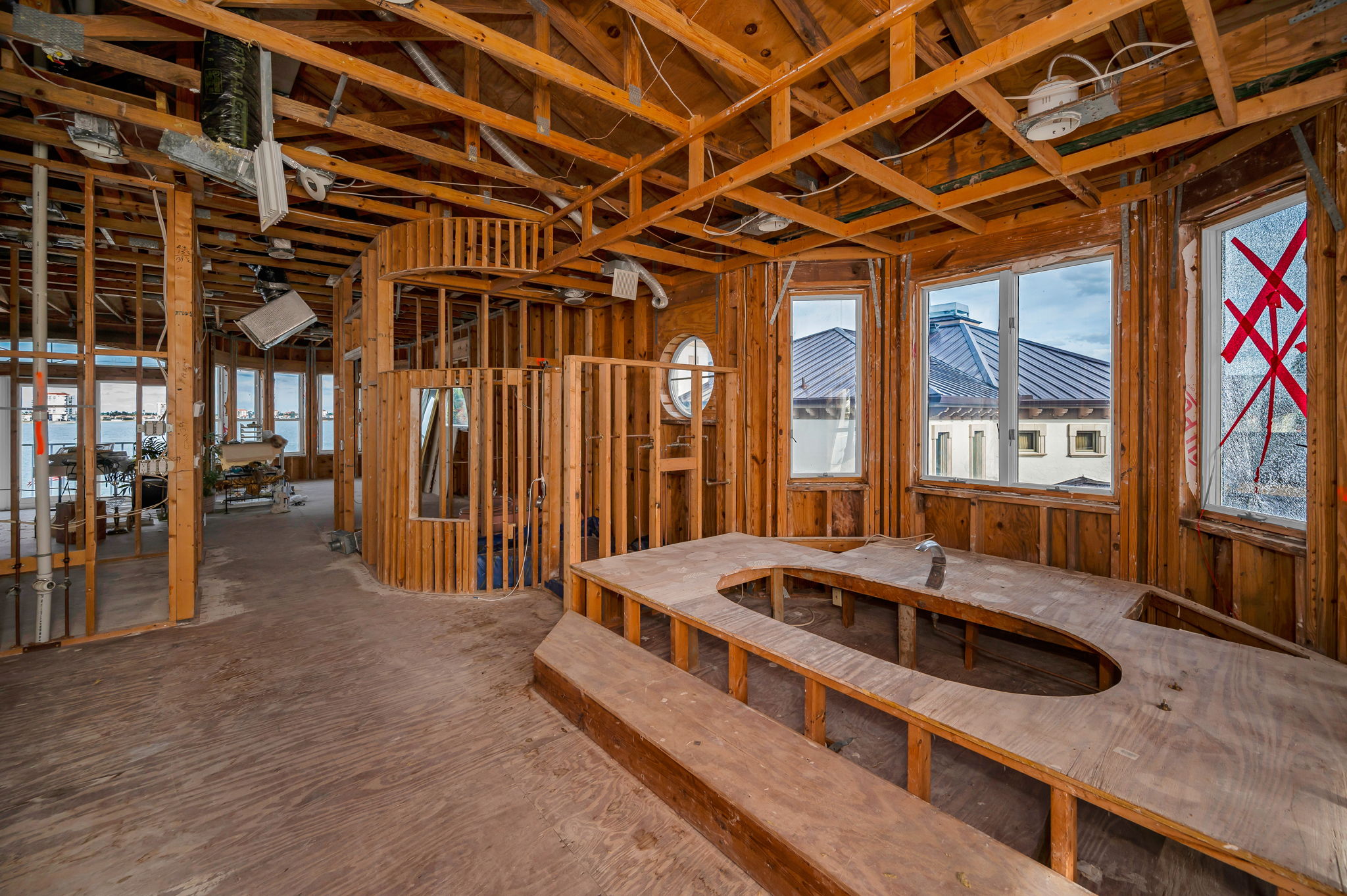 Upper Level Primary Bathroom1a