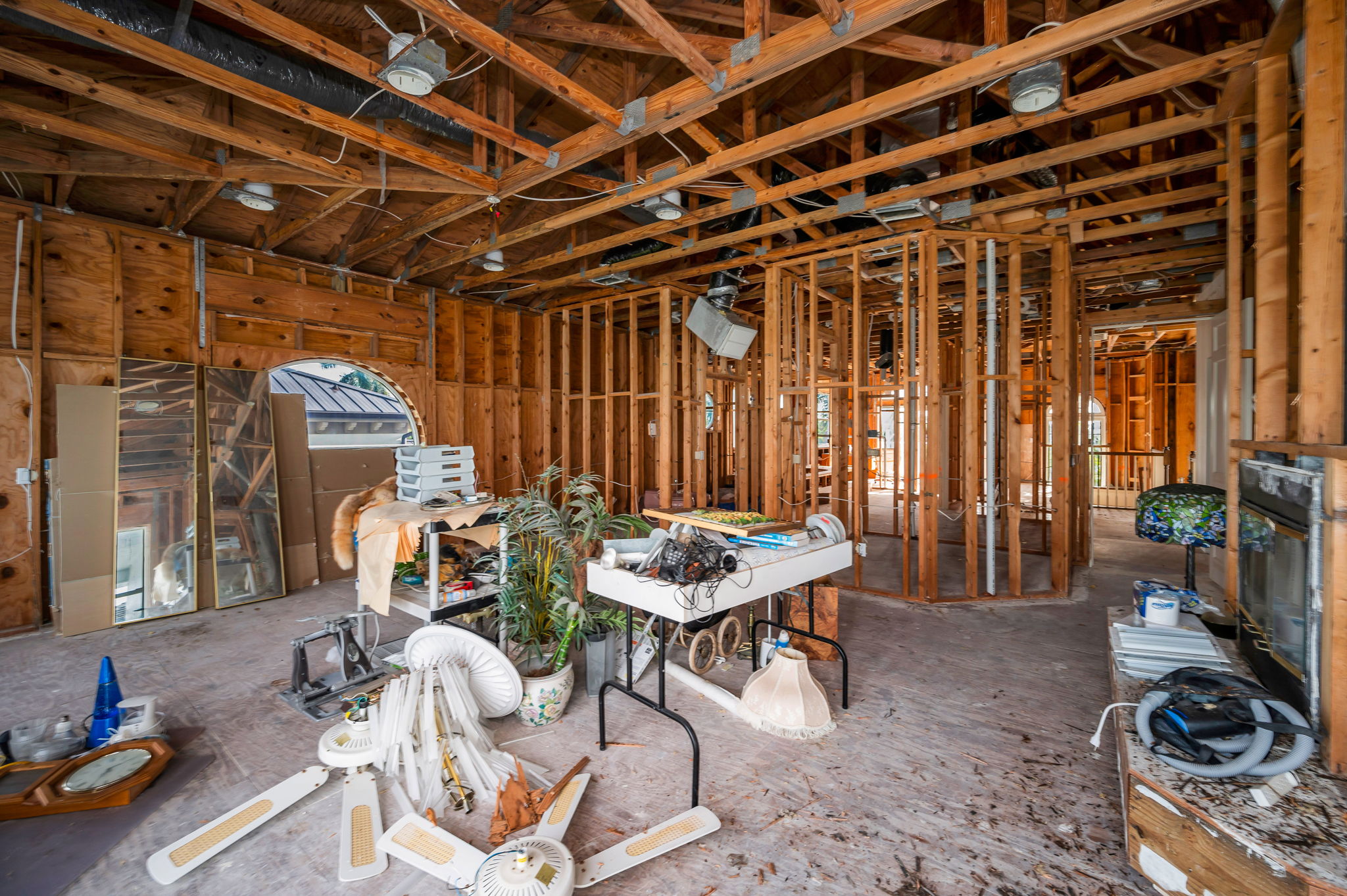 Upper Level Primary Bedroom1d