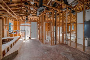 Upper Level Primary Bathroom1b