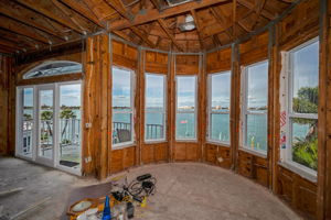 Upper Level Primary Bedroom1b