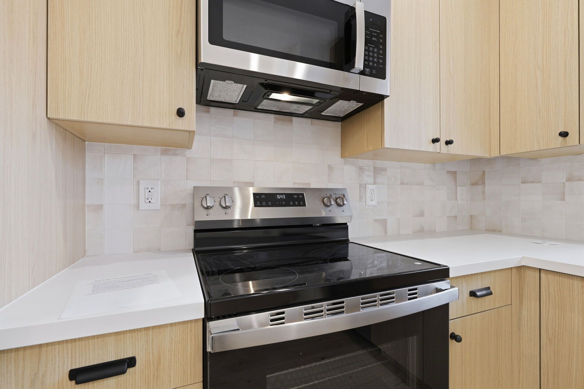 016_F8_3910-3912 Elm St