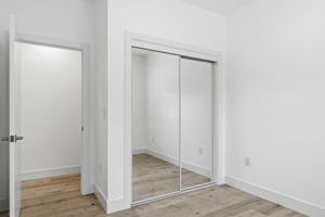 028_F8_3910-3912 Elm St